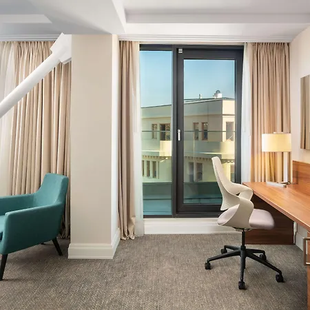 Hotel Hilton Garden Old Town 4*