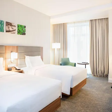 Hilton Garden Old Town 4* Bükreş