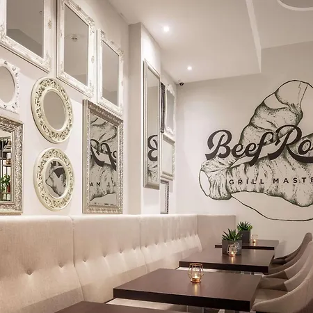 Hilton Garden Old Town 4* Bucharest