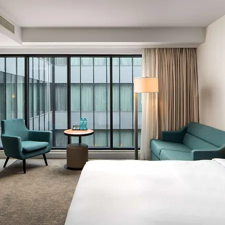 Hilton Garden Old Town 4* Bükreş