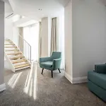 Otel Hilton Garden Old Town 4*