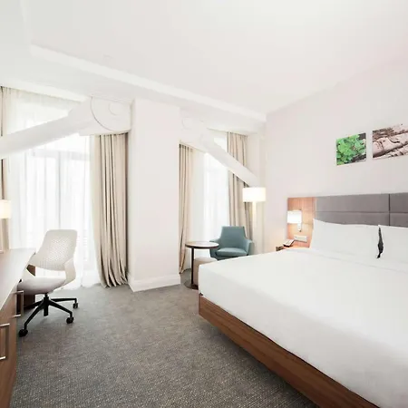 Hotel Hilton Garden Old Town
