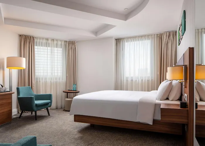 Hilton Garden Old Town Szálloda 4*