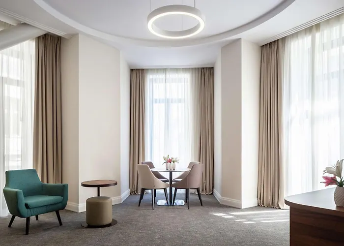 Hilton Garden Old Town Szálloda Bukarest