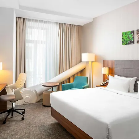 Hilton Garden Old Town