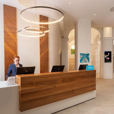Hilton Garden Old Town 4* Bukareszt