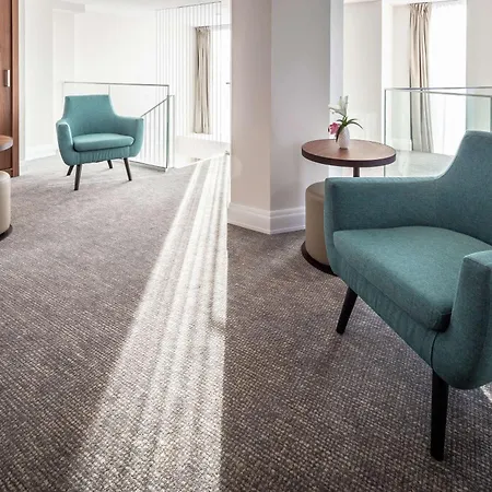 Hilton Garden Old Town ホテル 4*