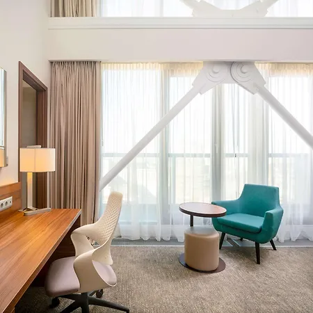 Hilton Garden Old Town