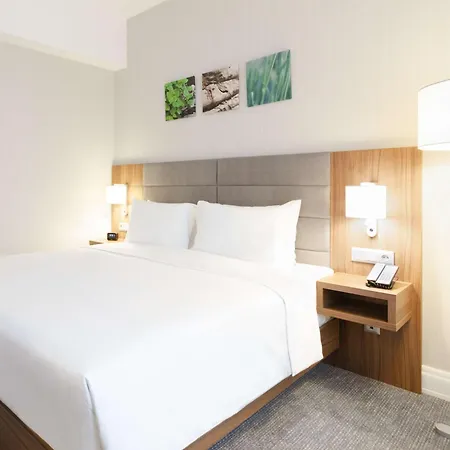 Hilton Garden Old Town ホテル