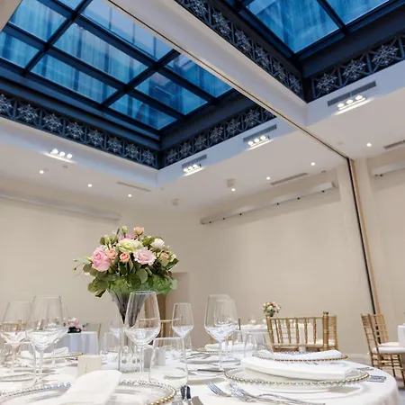 Hilton Garden Old Town Hotel Bukareszt