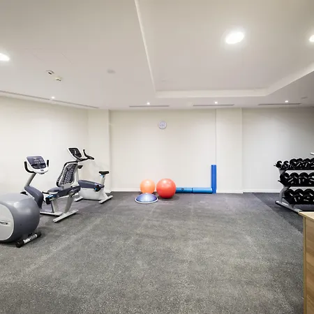 Hilton Garden Old Town 4*