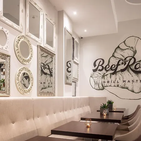 Hilton Garden Old Town 호텔 부쿠레슈티