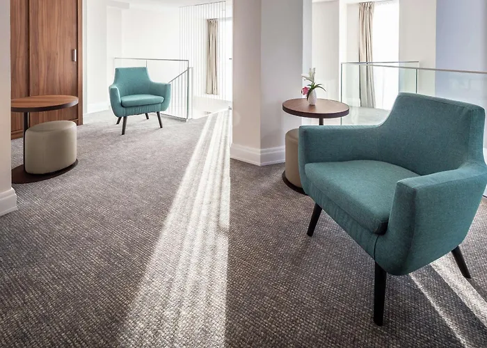 Hilton Garden Old Town Hotel 4*