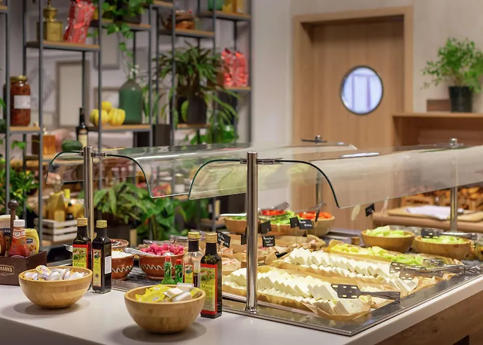 Hilton Garden Old Town Hotel 4*