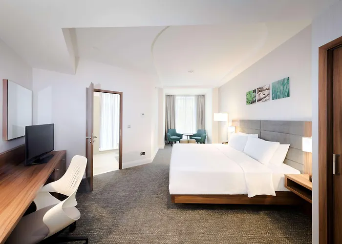 Hilton Garden Old Town 4* بوخارست