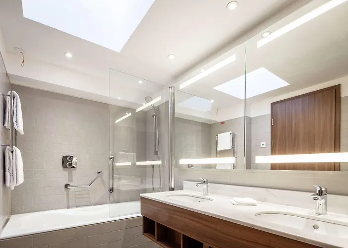 Hilton Garden Old Town 4* Bucarest