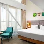 Hilton Garden Old Town 4*