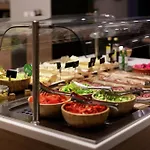 Hilton Garden Old Town Бухарест