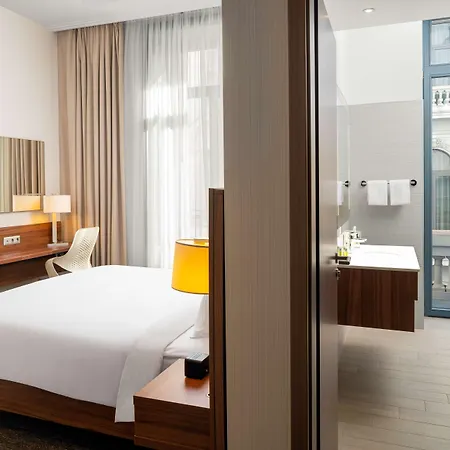 Hilton Garden Old Town 호텔 부쿠레슈티