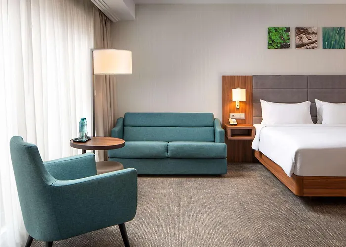 Hotel Hilton Garden Old Town 4*