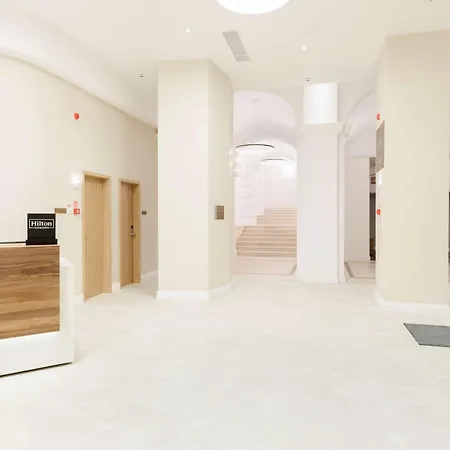 Hotell Hilton Garden Old Town 4*