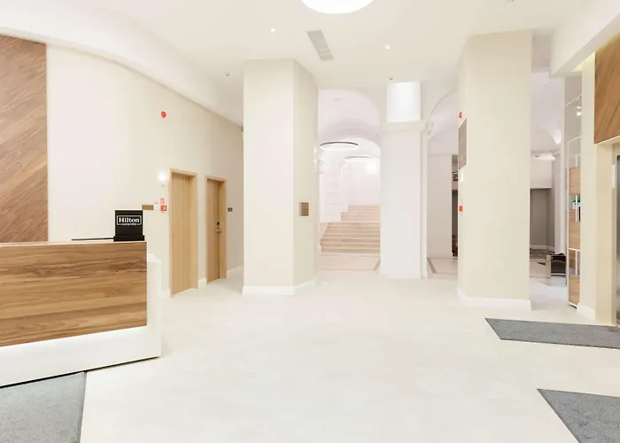 Ξενοδοχείο Hilton Garden Old Town 4*