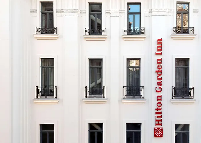 Ξενοδοχείο Hilton Garden Old Town 4*